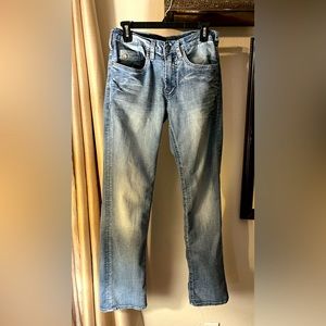 Buffalo Relaxed Straight Fit